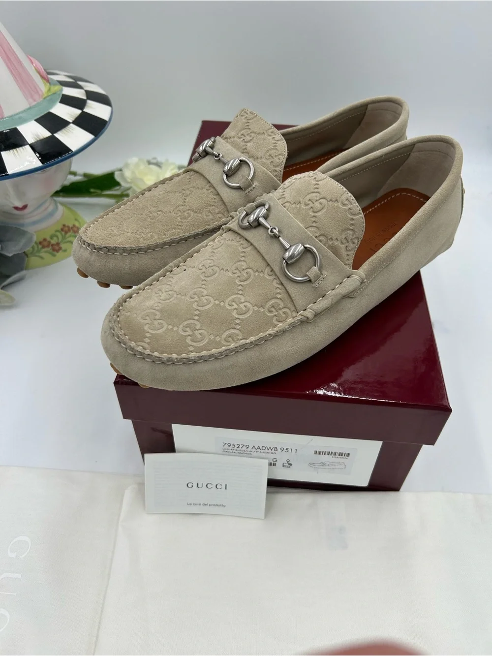Men's Gucci suede oatmeal horse bit driver loafers size 9 fits 10US